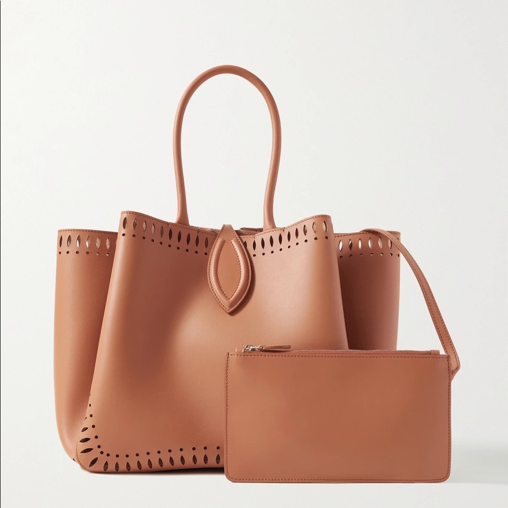 XX SOLD on another platformXX Alaia ANGELE 32 BAG Camel Color Lambskin NWT